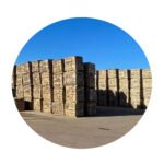 Groothandelsprijs Polen Stokken Vuurhout Gehakte Eiken Hardhout Gedroogd in oven Briketten 10%-30% Vochtgehalte 30-35cm Lengte Verwarmend