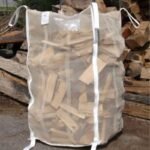 EXTRA DIKKE, OVENGEDROOGDE BRANDHOUTBLOKKEN IN EEN BIGBAG